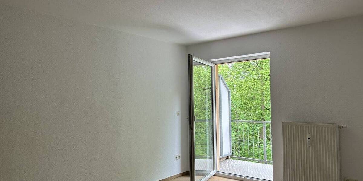 Etagenwohnung Zwickau Eckersbach - 3 Zimmer, 65 m&sup2;, 460&euro; | Angebot:26696130
