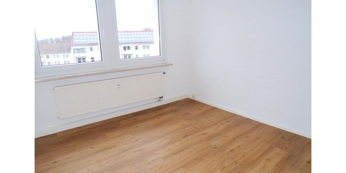 Etagenwohnung Werdau - 3 Zimmer, 59 m&sup2;, 340&euro; | Angebot:25428643