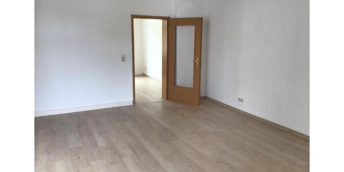 Etagenwohnung Aue-Bad Schlema Bad Schlema - 3 Zimmer, 101 m&sup2;, 400&euro; | Angebot:24770504