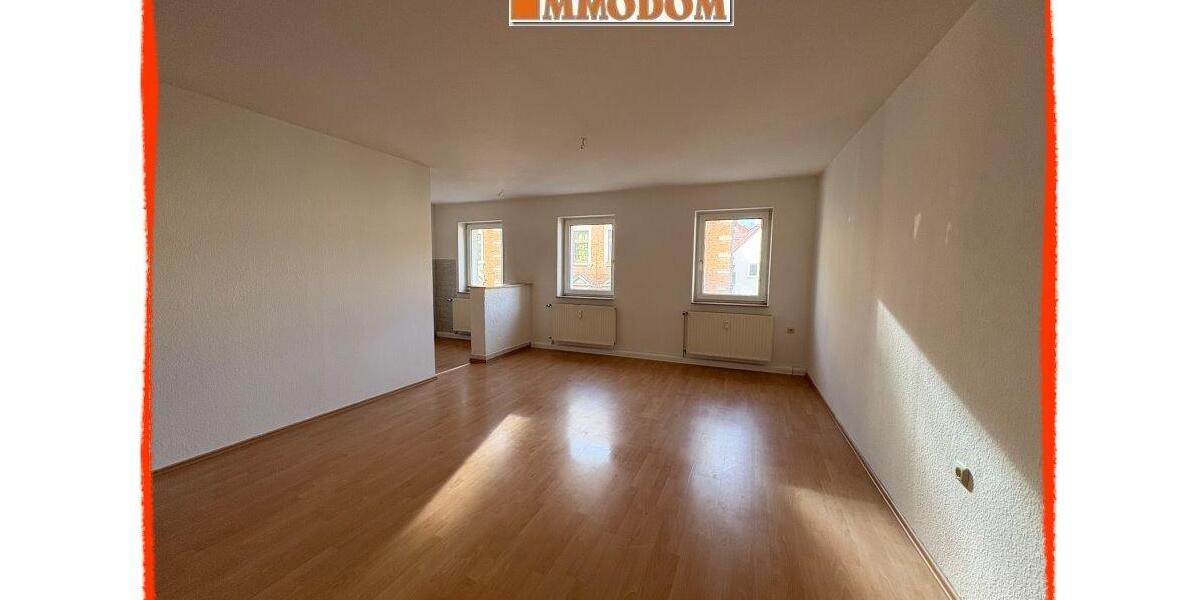 Etagenwohnung Zwickau Neuplanitz - 2.5 Zimmer, 75 m&sup2;, 335&euro; | Angebot:11727134