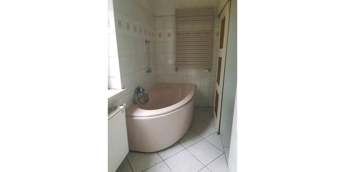 Mehrfamilienhaus, Wohnhaus Aue-Bad Schlema Bad Schlema - 10 Zimmer, 210 m&sup2;, 140.000&euro; | Angebot:26963031