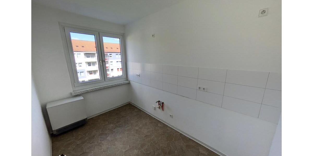 Etagenwohnung Limbach-Oberfrohna Oberfrohna - 2 Zimmer, 47 m&sup2;, 306&euro; | Angebot:25945630