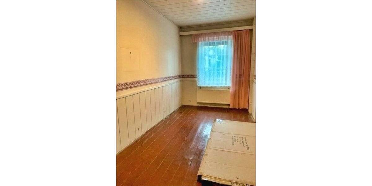 Reihenmittelhaus Treuen - 6 Zimmer, 125 m&sup2;, 135.000&euro; | Angebot:25662007