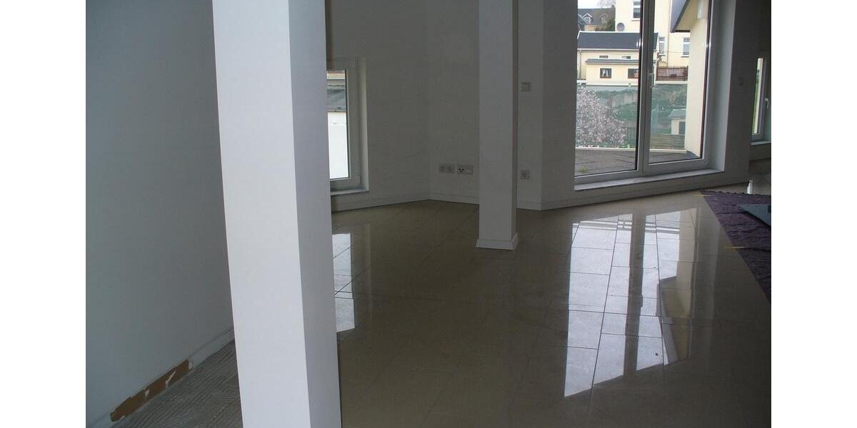 Etagenwohnung Limbach-Oberfrohna Oberfrohna - 3 Zimmer, 178 m&sup2;, 1.080&euro; | Angebot:24393508