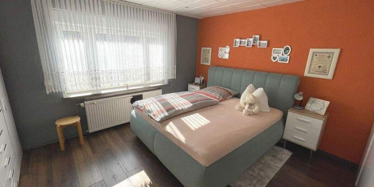 Einfamilienhaus Stollberg/Erzgebirge Stollberg - 6 Zimmer, 195 m&sup2;, 269.000&euro; | Angebot:25768885