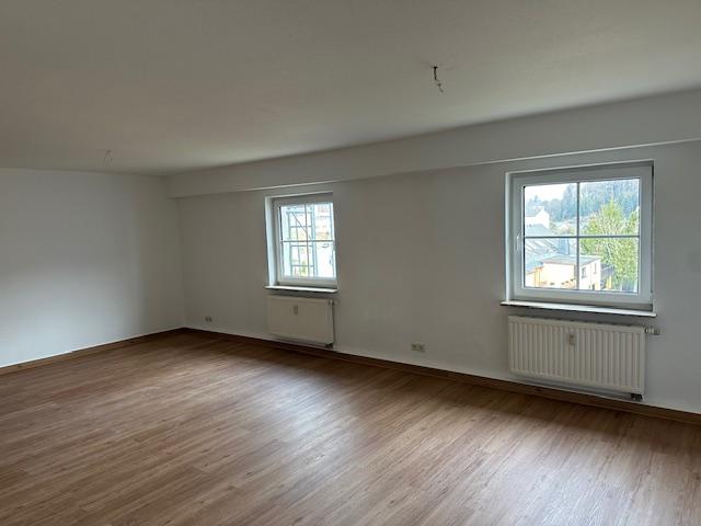 Etagenwohnung Gornsdorf - 2 Zimmer, 60 m&sup2;, 390&euro; | Angebot:25852910