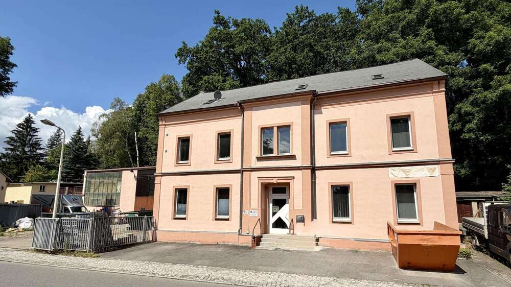 Einfamilienhaus Zwickau Auerbach - 10 Zimmer, 288 m&sup2;, 145.000&euro; | Angebot:27217845