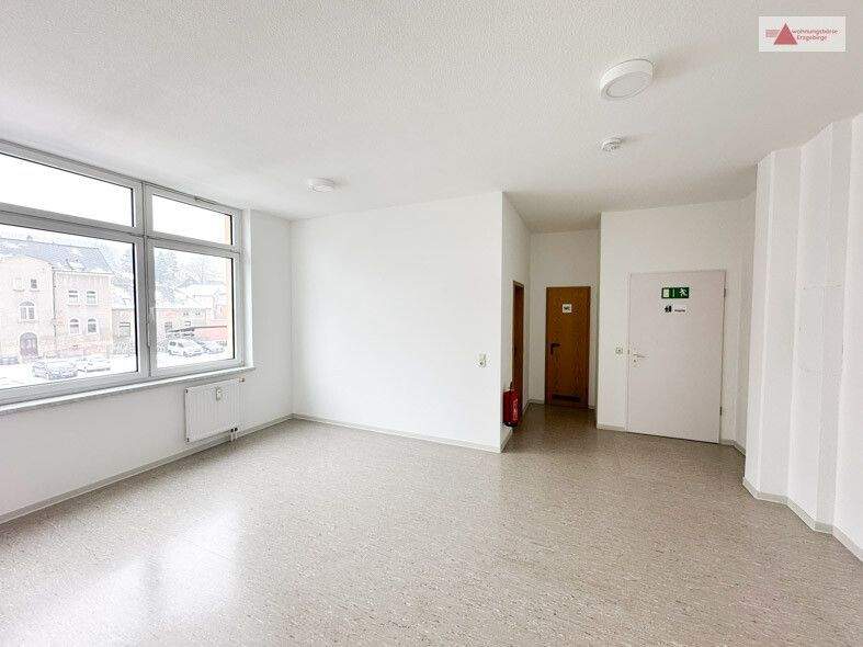 Gewerbeobjekt Kirchberg Burkersdorf - 5 Zimmer, 800&euro; | Angebot:25776720