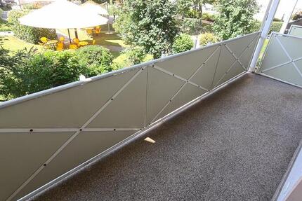 helle und kpl. sanierte Zweizimmerwohnung im ruhigen grünen Umfeld - Wohnung Zwickau | Angebot:19788816