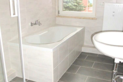 Wohnung Crimmitschau - 3 Zimmer, 76 m&sup2;, 450&euro; | Angebot:25859238