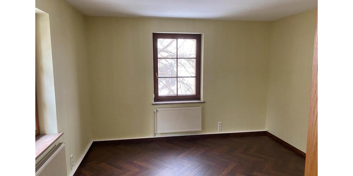 Mehrfamilienhaus, Wohnhaus Crinitzberg - 10 Zimmer, 182 m&sup2;, 375.000&euro; | Angebot:25171448