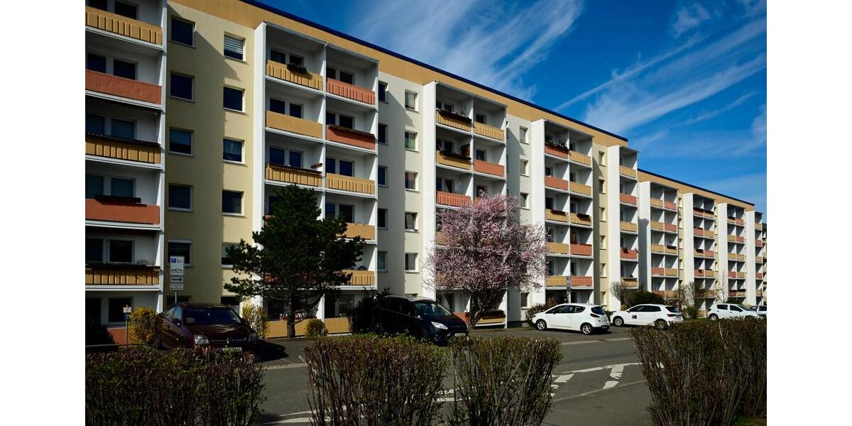 Etagenwohnung Crimmitschau - 3 Zimmer, 69 m&sup2;, 391&euro; | Angebot:20581973