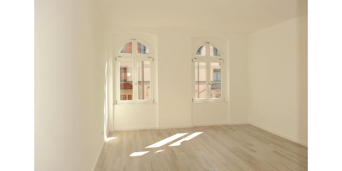 Etagenwohnung Zwickau - 4 Zimmer, 126 m&sup2;, 1.035&euro; | Angebot:24473692