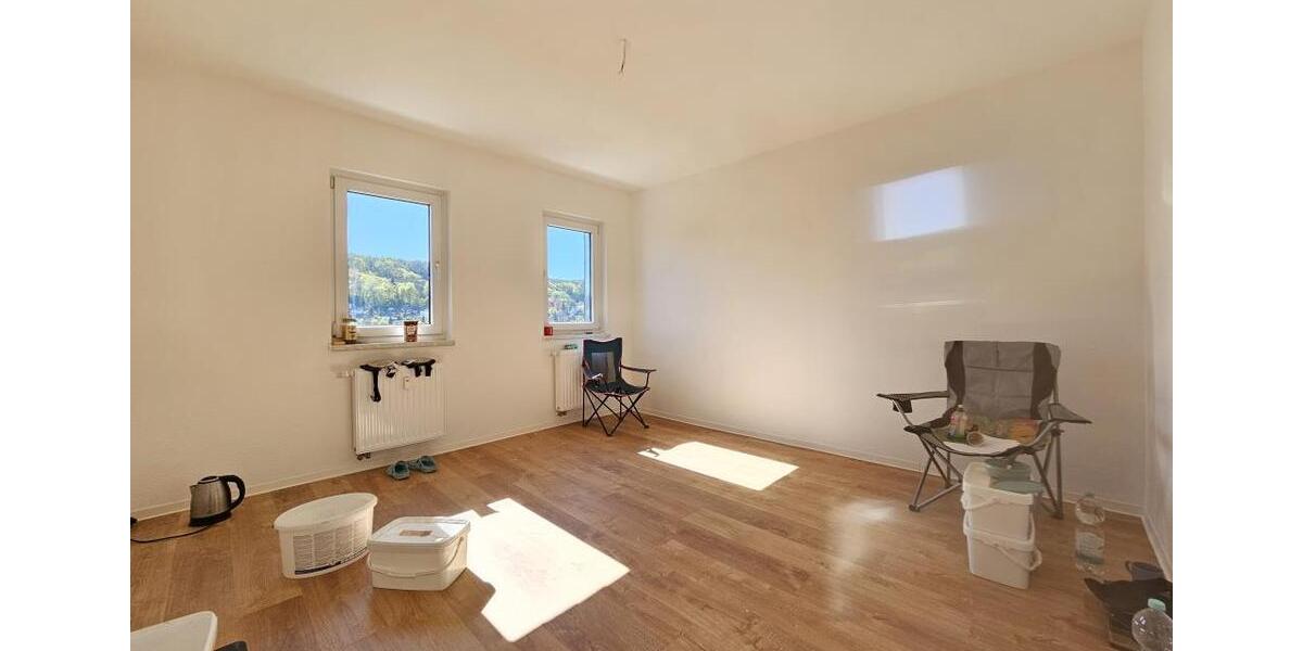Dachgeschoßwohnung Aue-Bad Schlema Bad Schlema - 4 Zimmer, 70 m&sup2;, 420&euro; | Angebot:26478467