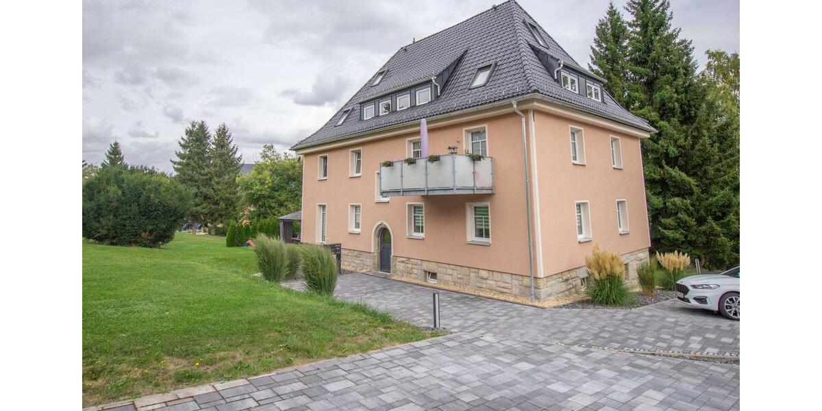 Etagenwohnung Rodewisch - 4 Zimmer, 98 m&sup2;, 910&euro; | Angebot:25626384