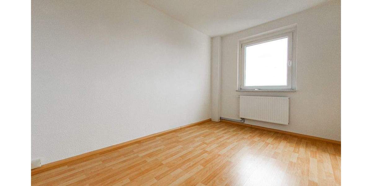 Etagenwohnung Zwickau Eckersbach - 3 Zimmer, 55 m&sup2;, 330&euro; | Angebot:25676704