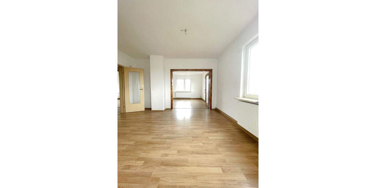 Etagenwohnung Meerane Niklasbusch - 3 Zimmer, 72 m&sup2;, 468&euro; | Angebot:25666434