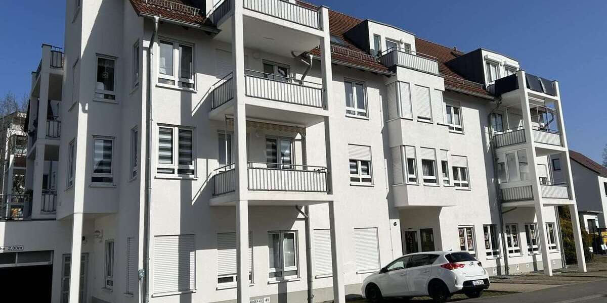 Etagenwohnung Zwickau Marienthal West - 4 Zimmer, 76 m&sup2;, 110.000&euro; | Angebot:25325235
