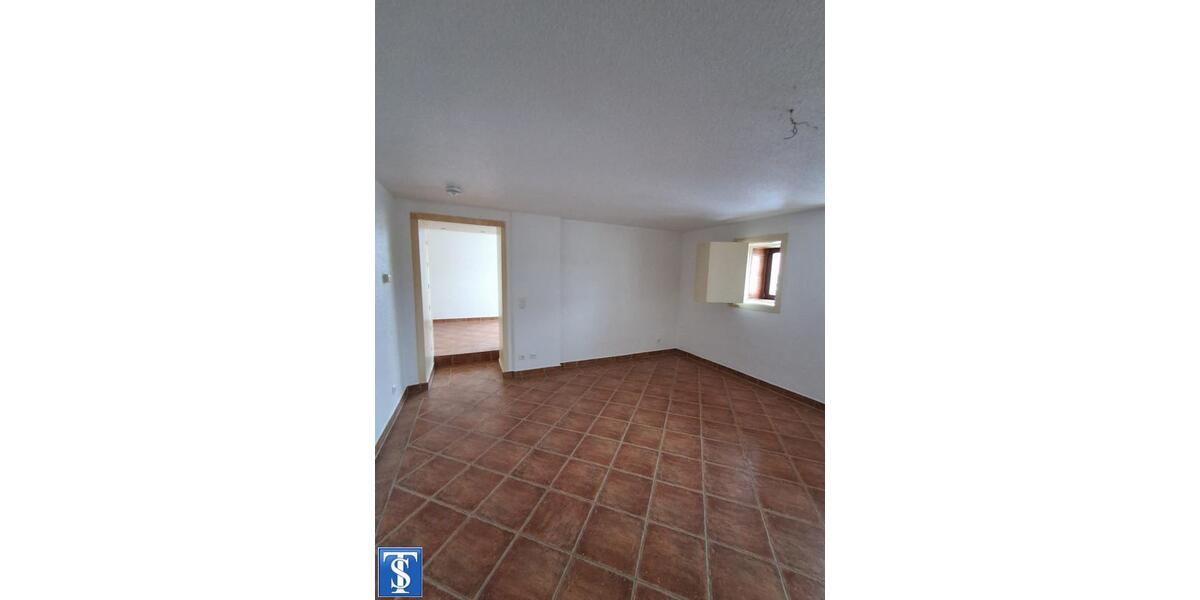 Etagenwohnung Reichenbach im Vogtland - 2.5 Zimmer, 83 m&sup2;, 414&euro; | Angebot:24214762