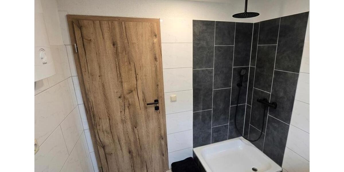 Erdgeschoßwohnung Reichenbach im Vogtland - 1.5 Zimmer, 39 m&sup2;, 349&euro; | Angebot:25398149