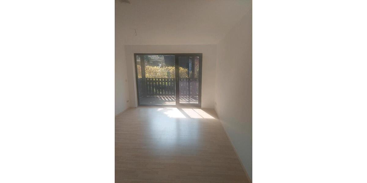 Etagenwohnung Zwickau Cainsdorf - 2 Zimmer, 48 m&sup2;, 480&euro; | Angebot:26132610