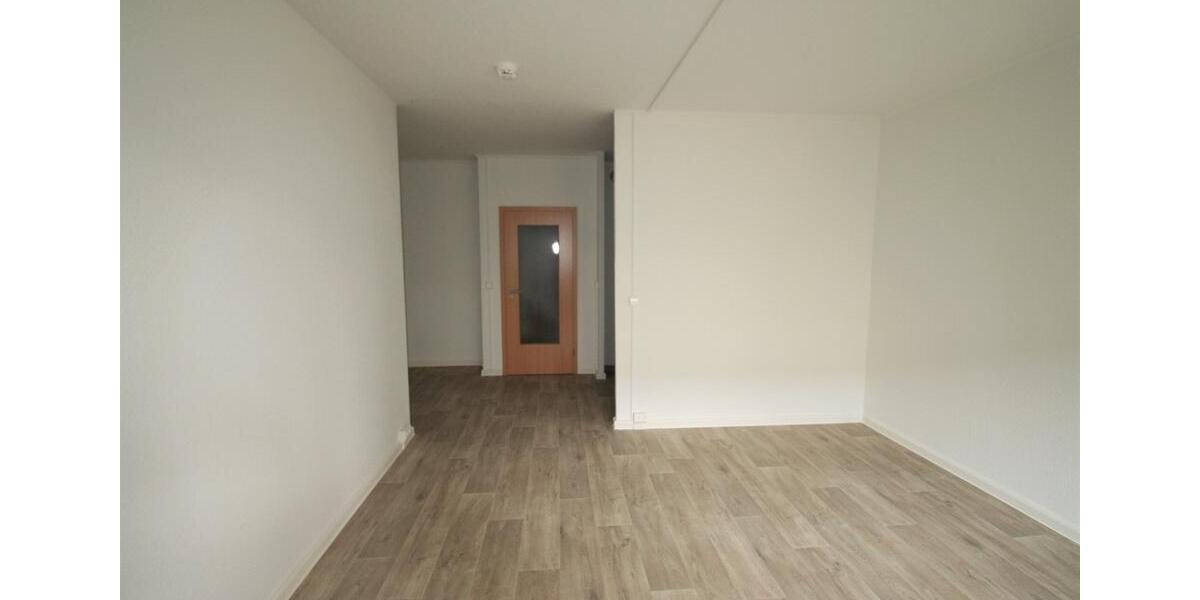 Etagenwohnung Oberlungwitz - 3 Zimmer, 56 m&sup2;, 316&euro; | Angebot:24662158