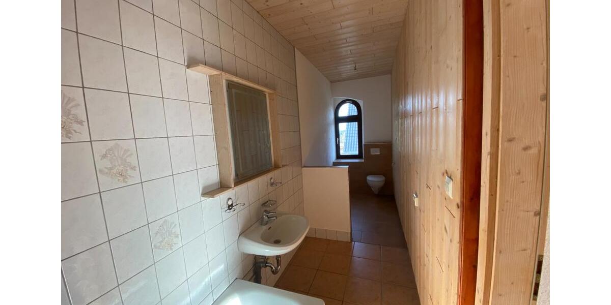 Etagenwohnung Stützengrün - 2 Zimmer, 72 m&sup2;, 450&euro; | Angebot:25047457