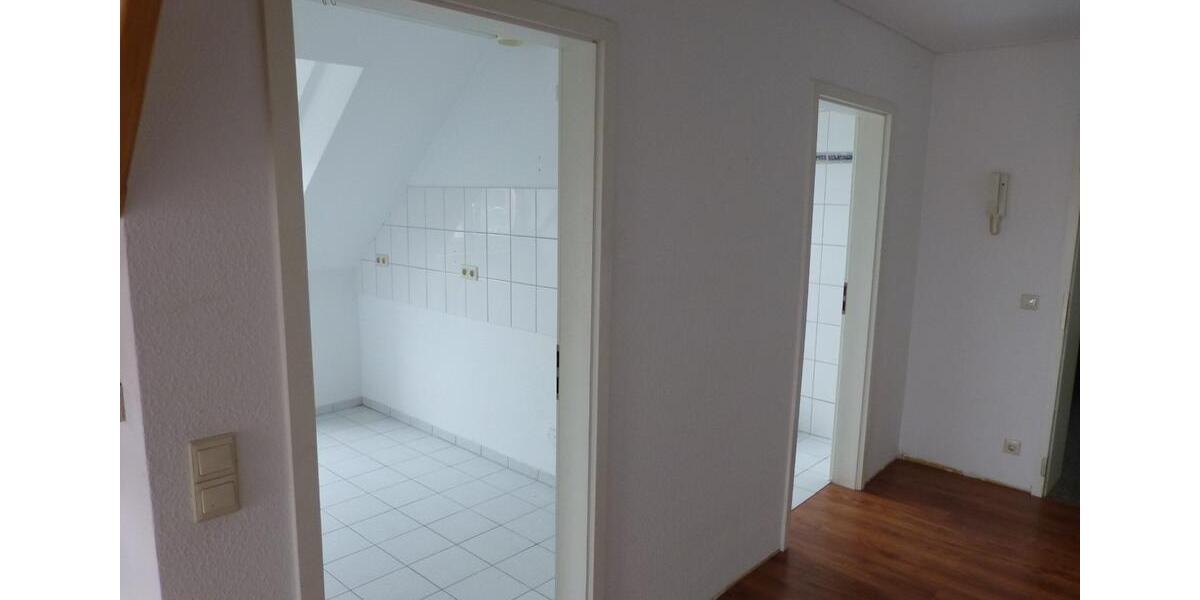 Dachgeschoßwohnung Ronneburg - 5 Zimmer, 138 m&sup2;, 700&euro; | Angebot:25178918