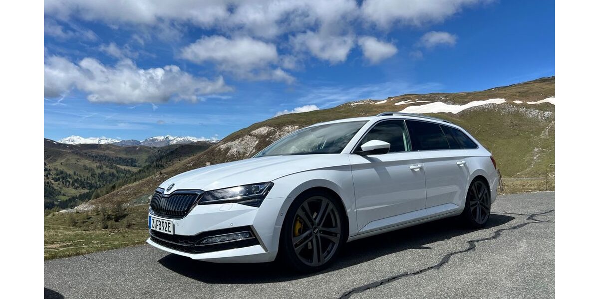 Skoda Superb 63.000 km 26.000 &euro; Zwickau 08064