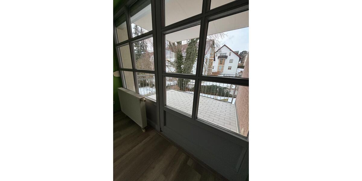 Erdgeschoßwohnung Meerane - 2 Zimmer, 40 m&sup2;, 280&euro; | Angebot:23371228