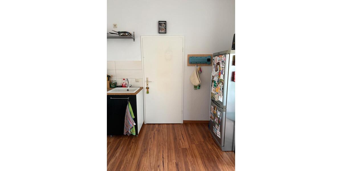 Etagenwohnung Zwickau - 2 Zimmer, 42 m&sup2;, 288&euro; | Angebot:25376811