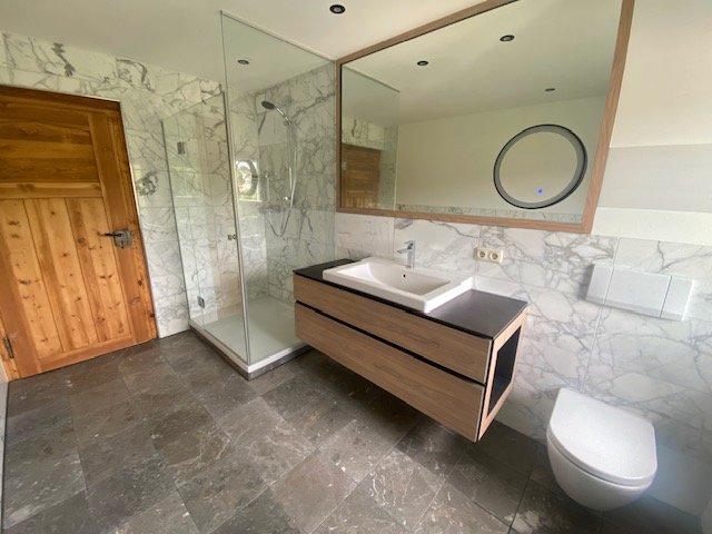 Dachgeschoßwohnung Ellefeld - 4 Zimmer, 95 m&sup2;, 665&euro; | Angebot:26682530