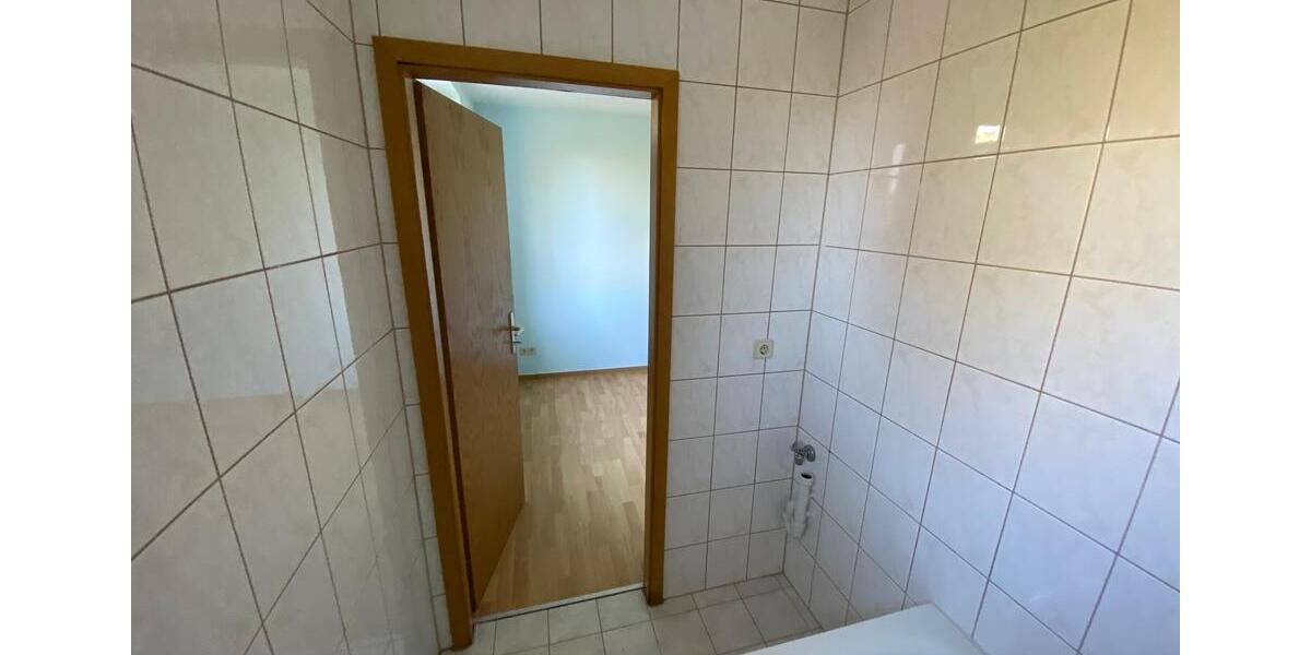 Etagenwohnung Reichenbach im Vogtland - 2 Zimmer, 49 m&sup2;, 225&euro; | Angebot:17237384