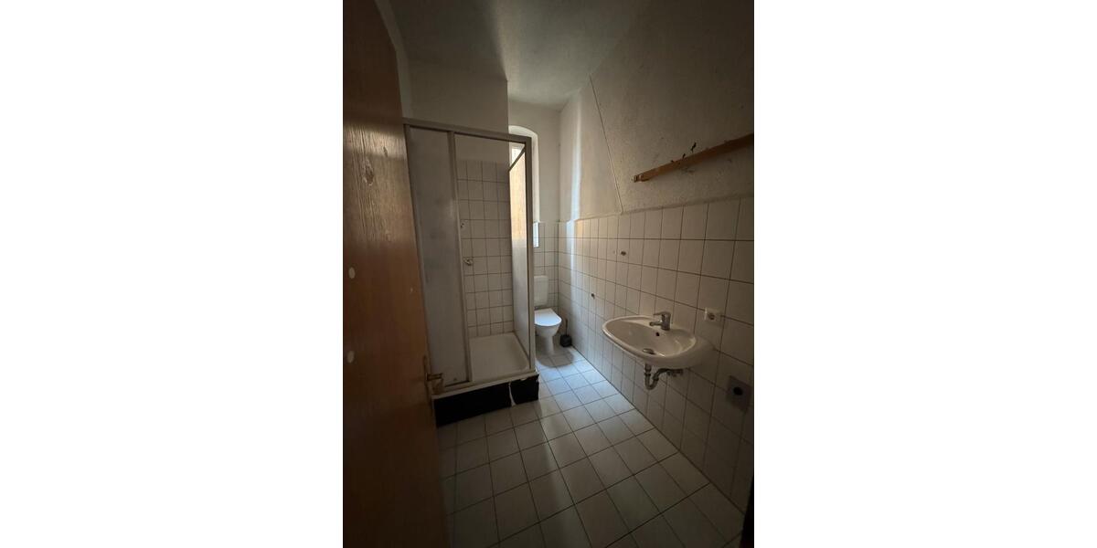 Etagenwohnung Greiz - 2 Zimmer, 63 m&sup2;, 290&euro; | Angebot:25654729