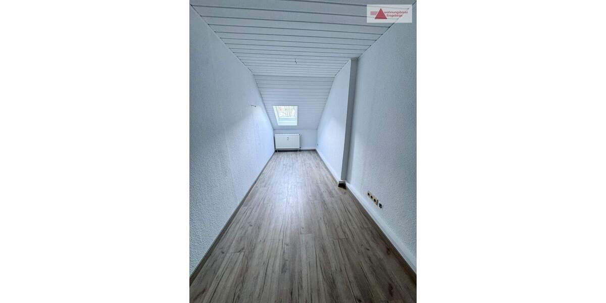 Etagenwohnung Aue-Bad Schlema Bad Schlema - 3 Zimmer, 75 m&sup2;, 365&euro; | Angebot:25744588