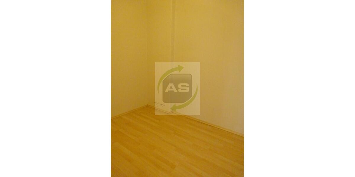 Etagenwohnung Zwickau - 3 Zimmer, 132 m&sup2;, 925&euro; | Angebot:25101791