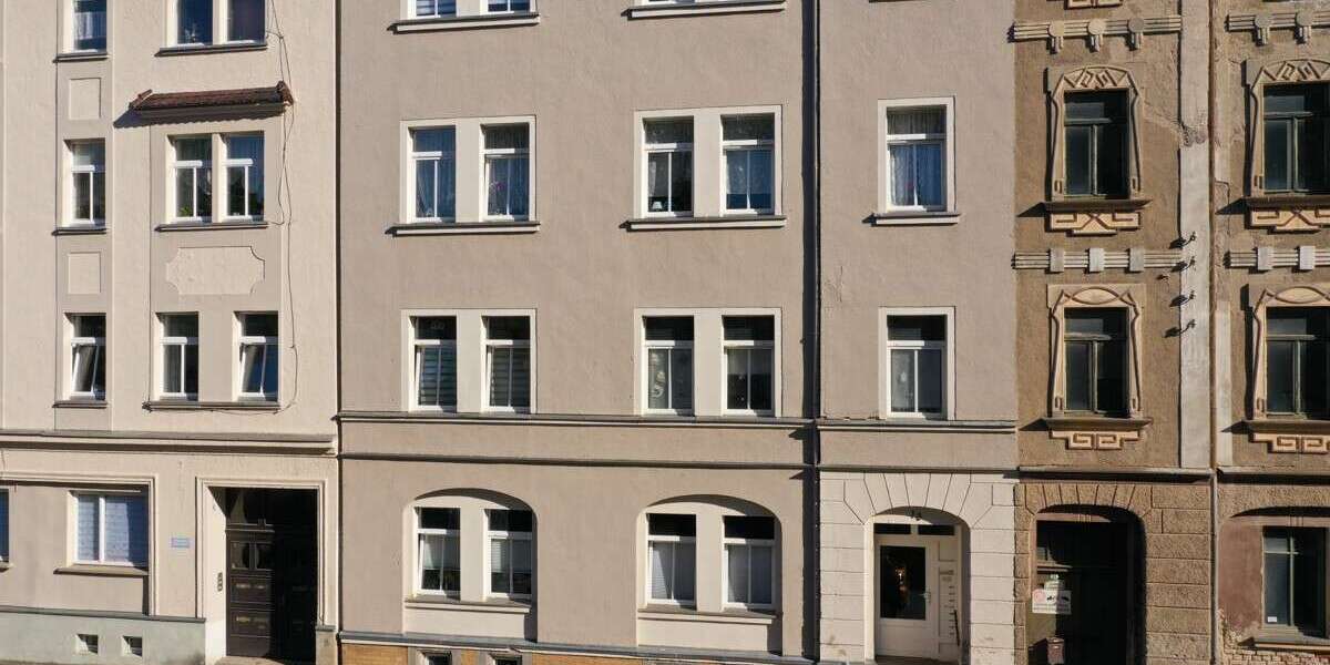 Einfamilienhaus Glauchau - 18 Zimmer, 395 m&sup2;, 360.000&euro; | Angebot:25976687