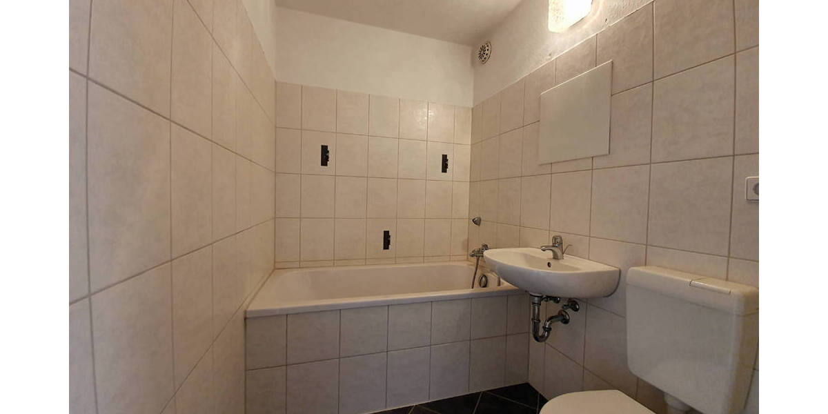 Etagenwohnung Zwickau Eckersbach - 2 Zimmer, 55 m&sup2;, 303&euro; | Angebot:25676707