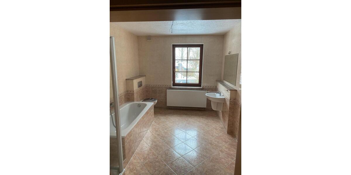 Mehrfamilienhaus, Wohnhaus Crinitzberg - 10 Zimmer, 182 m&sup2;, 375.000&euro; | Angebot:25171448