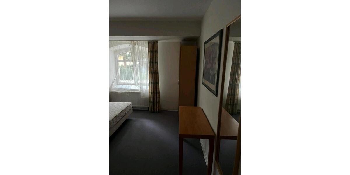 Erdgeschoßwohnung Neumark - 4 Zimmer, 140 m&sup2;, 80.000&euro; | Angebot:25299465