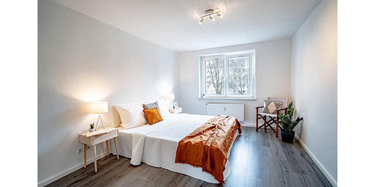 Etagenwohnung Crimmitschau - 4 Zimmer, 82 m&sup2;, 490&euro; | Angebot:20461486