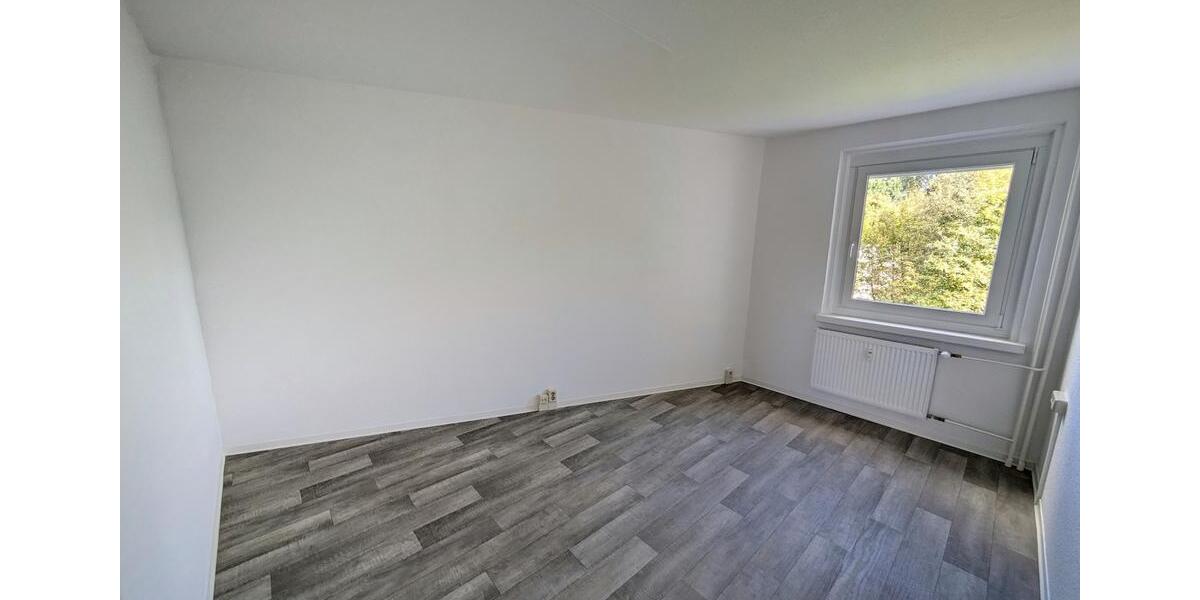 Etagenwohnung Limbach-Oberfrohna Oberfrohna - 3 Zimmer, 76 m&sup2;, 475&euro; | Angebot:26008236