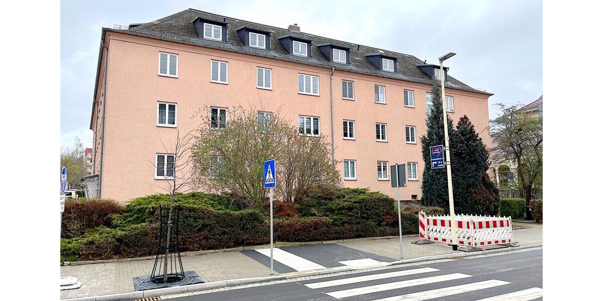 Etagenwohnung Glauchau - 3 Zimmer, 67 m&sup2;, 430&euro; | Angebot:26001481