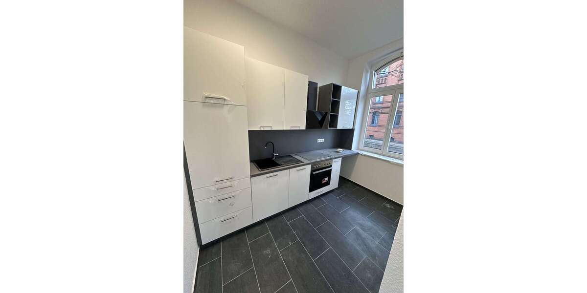 Etagenwohnung Zwickau Innenstadt - 2 Zimmer, 61 m&sup2;, 400&euro; | Angebot:26030696