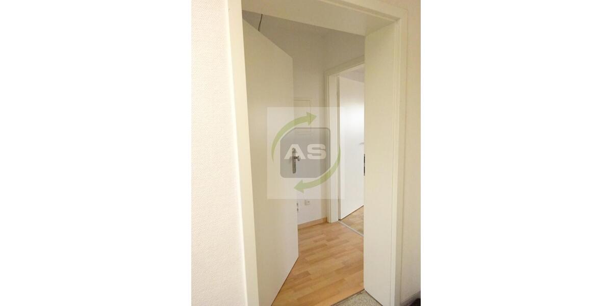 Dachgeschoßwohnung Zwickau Zwickau-Nord - 1 Zimmer, 35 m&sup2;, 250&euro; | Angebot:22591356