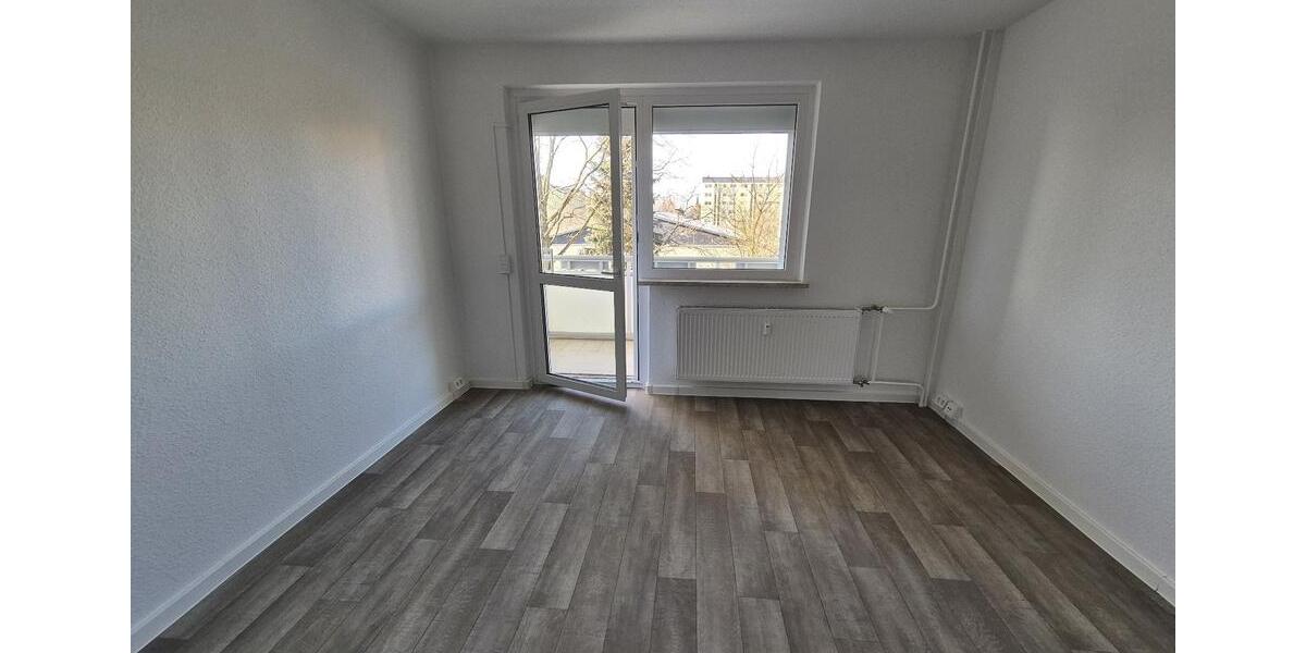 Etagenwohnung Hohenstein-Ernstthal Ernstthal - 3 Zimmer, 56 m&sup2;, 376&euro; | Angebot:24781253