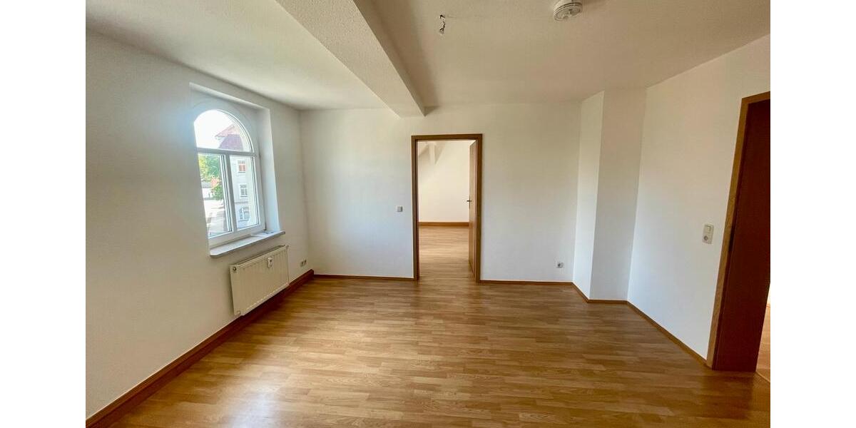 Dachgeschoßwohnung Falkenstein/Vogtland Vogtland - 4 Zimmer, 75 m&sup2;, 335&euro; | Angebot:19576555