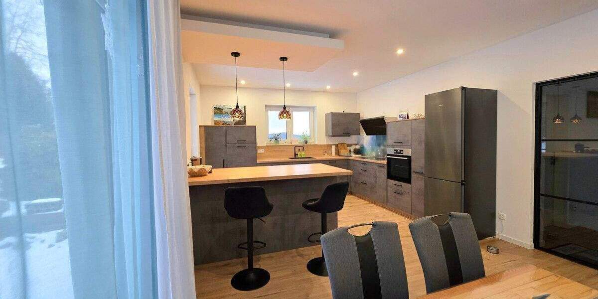 Einfamilienhaus Aue-Bad Schlema Bad Schlema - 4 Zimmer, 125 m&sup2;, 550.000&euro; | Angebot:25688364