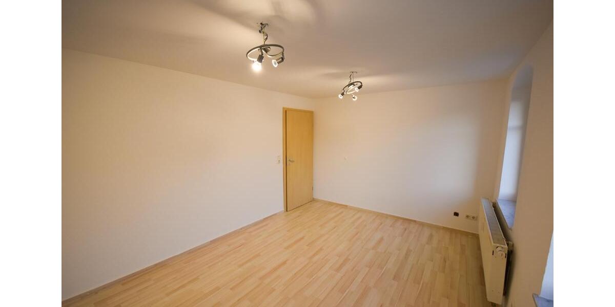 Erdgeschoßwohnung Reinsdorf - 2 Zimmer, 50 m&sup2;, 335&euro; | Angebot:25152644