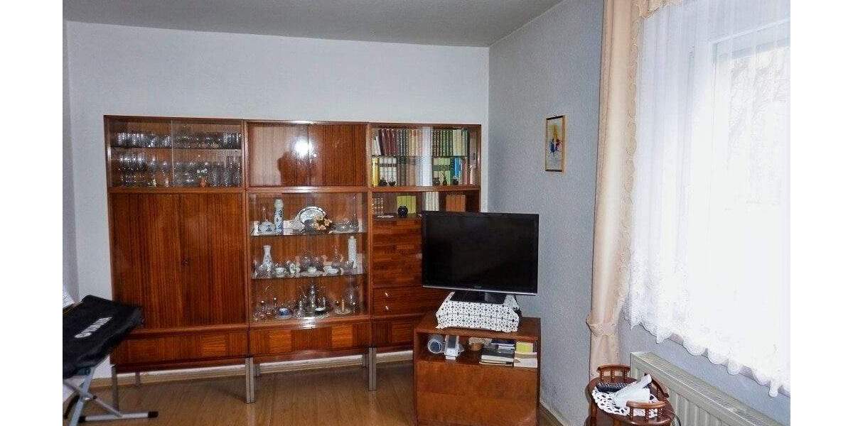 Doppelhaushälfte Treuen - 2 Zimmer, 70 m&sup2;, 53.000&euro; | Angebot:25741479